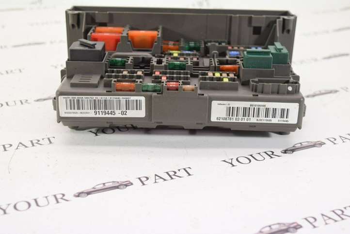 BMW 3 E90 E91 (2005 - 2012)  9119446 Ящик предохранителей (комплект)