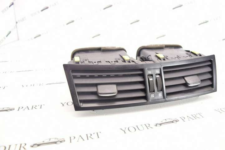 Lexus GS 300 350 430 450h (2004 - 2007)  5566030410 Центральный дефлектор