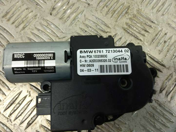 BMW X3 F25 (2010 - 2017)  7213044 Двигатель привода люка-крыши