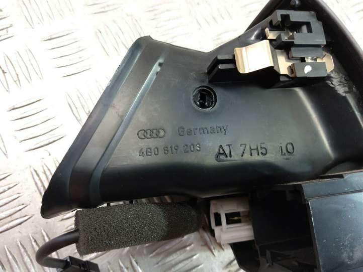 Audi A6 (2001 - 2004)  4b0819203 Задняя воздушный дефлектор