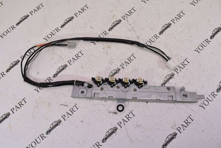 Lexus GS 300 350 430 450h (2004 - 2007)  8630030A70 Усилитель антенны