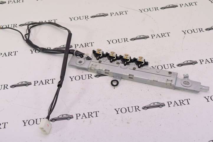 Lexus GS 300 350 430 450h (2004 - 2007)  8630030A70 Усилитель антенны