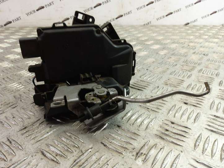 Audi A6 (2001 - 2004)  4B0839015B Замок задней двери