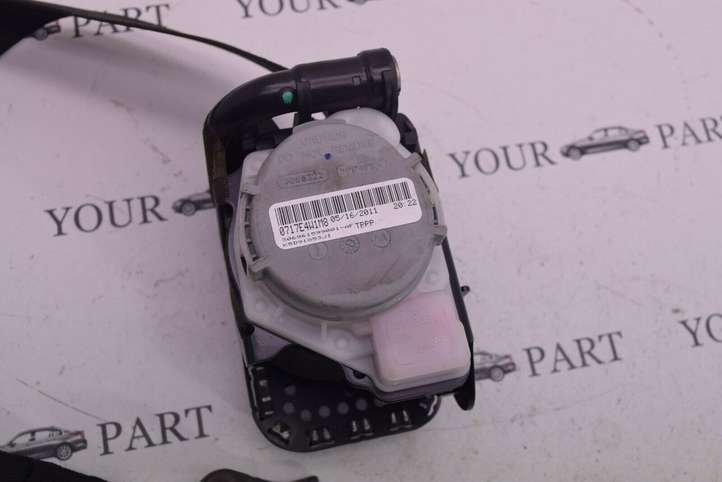 BMW X3 F25 (2010 - 2017)  7258436 Передний ремень безопасности