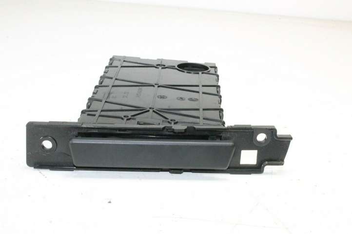 BMW 3 E90 E91 (2005 - 2012)  7127463 Передний держатель чашки