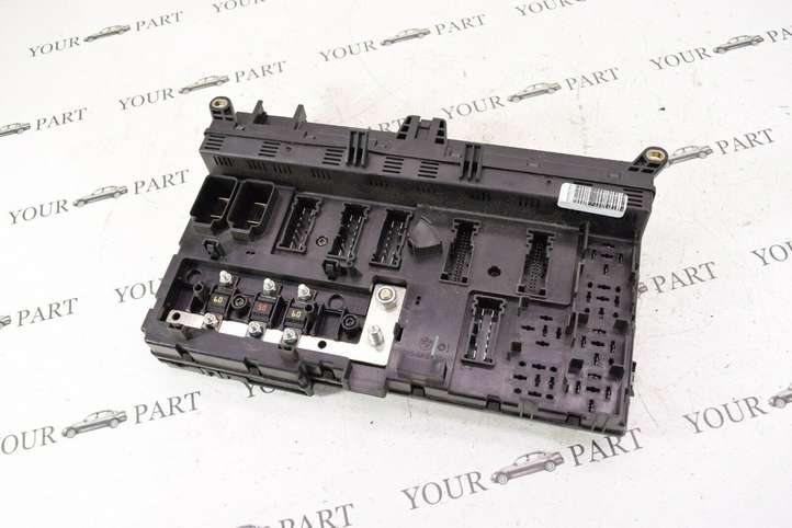 BMW X5 E53 (1999 - 2006)  8380409 Блок предохранителей
