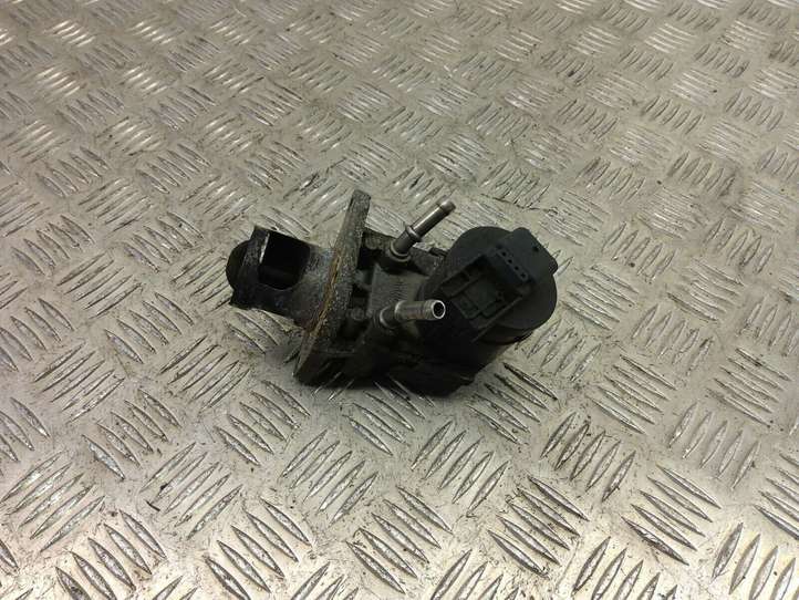 BMW 3 E90 E91 (2005 - 2012)   Клапан EGR