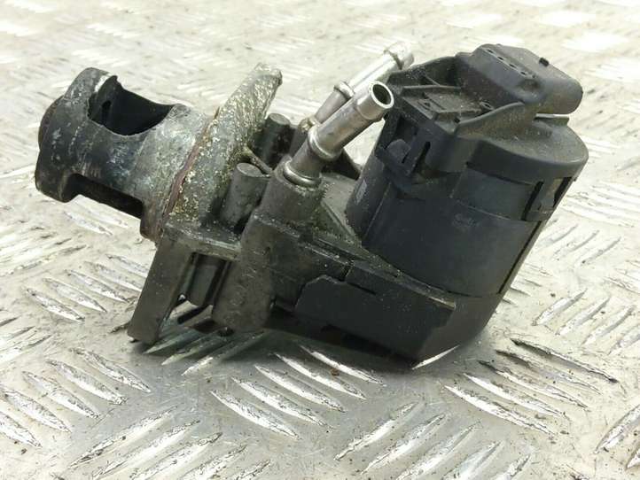 BMW 3 E90 E91 (2005 - 2012)   Клапан EGR