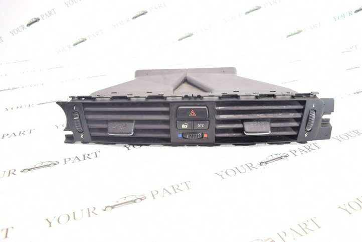 BMW 3 E90 E91 (2005 - 2012)  6924082 Центральный дефлектор