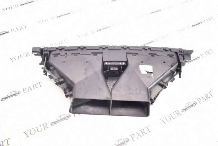 BMW 3 E90 E91 (2005 - 2012)  6924082 Центральный дефлектор