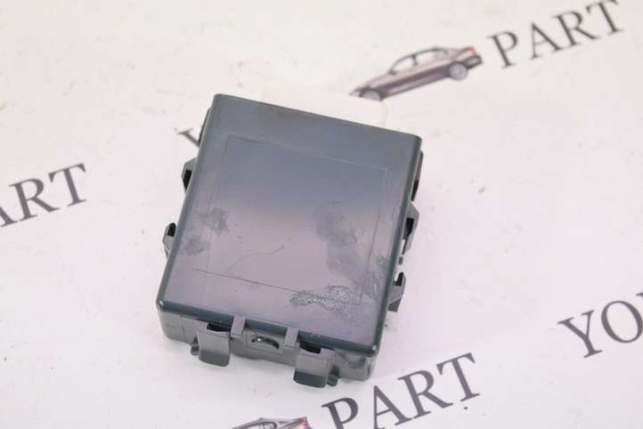 Lexus RX 330 (2003 - 2006)  8597048020 Блок управления центрального замка