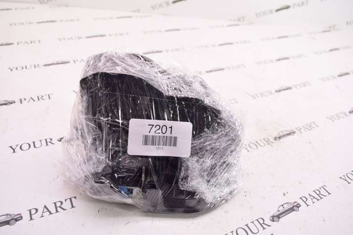 BMW X3 F25 (2010 - 2017)  7318413 Замок задней двери