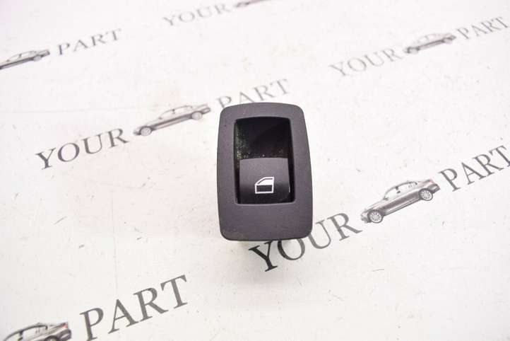 BMW X3 F25 (2010 - 2017)  9208106 Кнопка стеклоподъемников