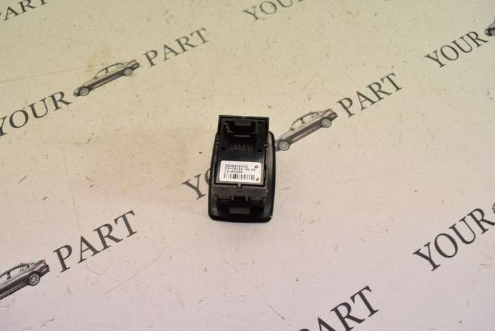 BMW X3 F25 (2010 - 2017)  9208106 Кнопка стеклоподъемников