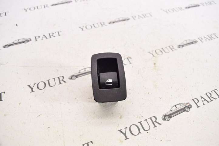 BMW 3 F30 F35 F31 (2012 - 2018)  9208106 Кнопка стеклоподъемников