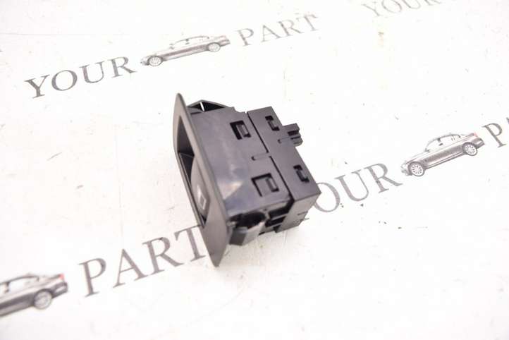 BMW 3 F30 F35 F31 (2012 - 2018)  9208106 Кнопка стеклоподъемников