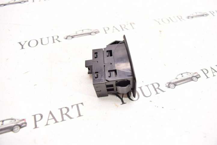 BMW 3 F30 F35 F31 (2012 - 2018)  9208106 Кнопка стеклоподъемников