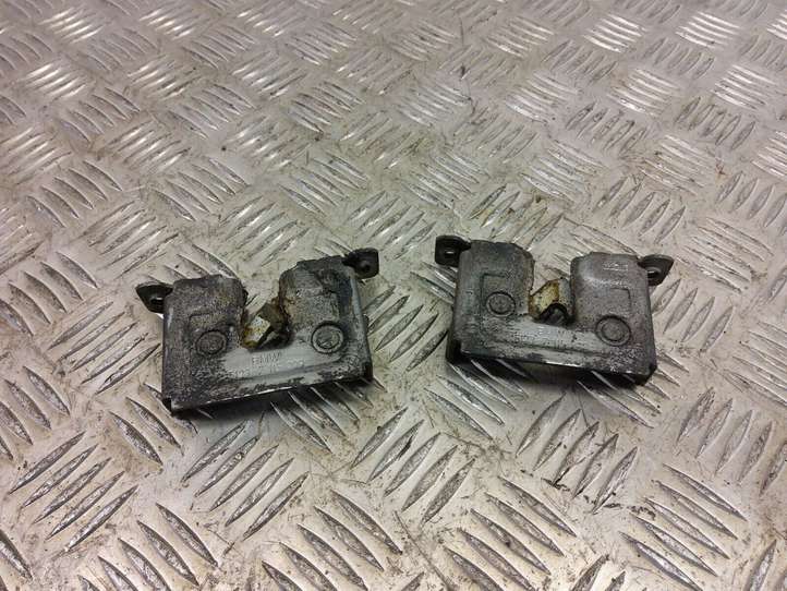 BMW 3 E90 E91 (2005 - 2012)  7115229 Замок капота