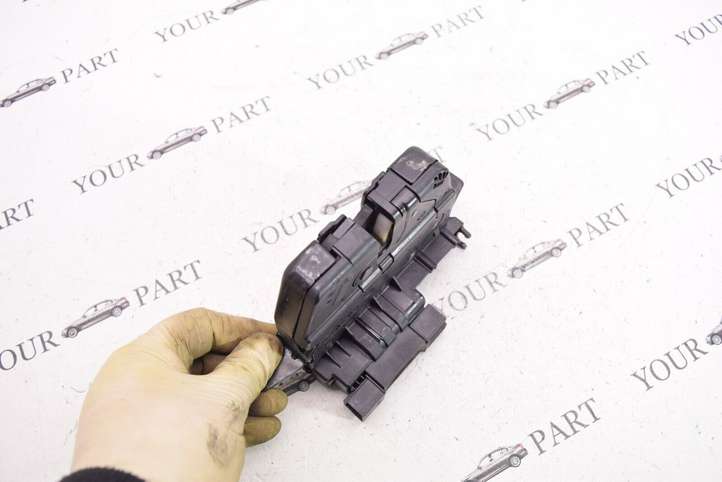 BMW X5 F15 (2013 - 2017)  7269543 Замок задней крышки