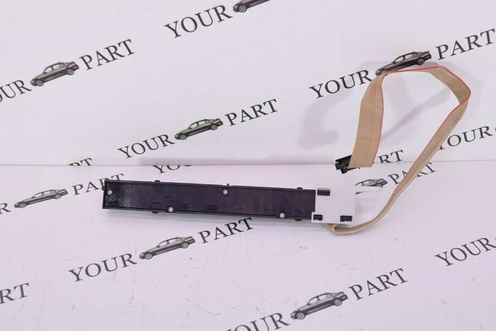 BMW 3 E90 E91 (2005 - 2012)  6970912 Другие включатели / ручки/ переключатели