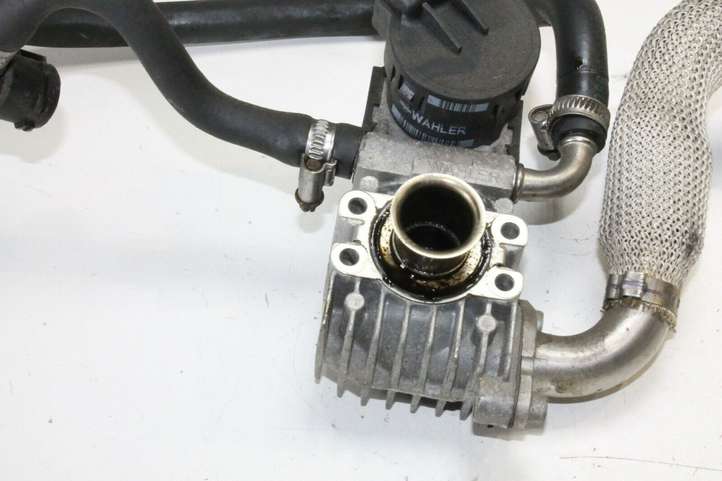 BMW 3 E92 E93 (2005 - 2014)  7548415 Клапан EGR