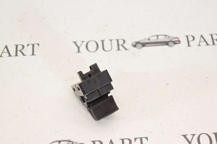 BMW 5 F10 F11 (2009 - 2016)  9241949 Кнопка стеклоподъемников