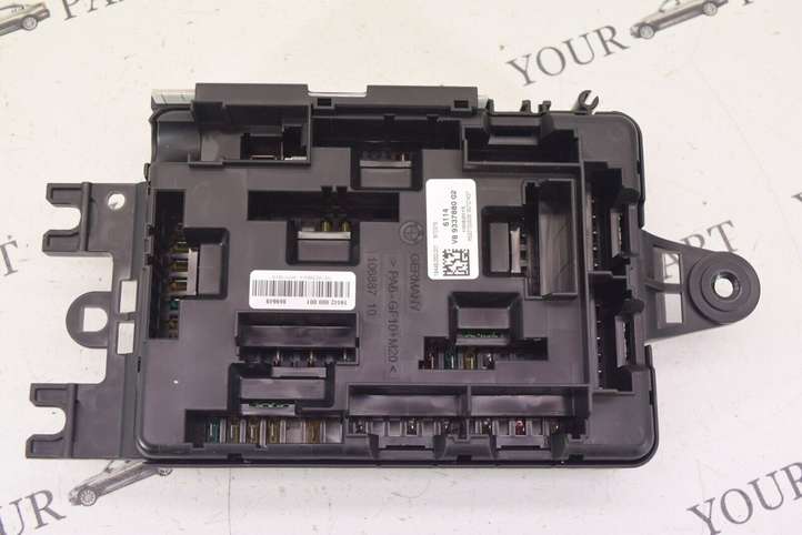 BMW 3 F30 F35 F31 (2012 - 2018)  9337884 Ящик предохранителей (комплект)