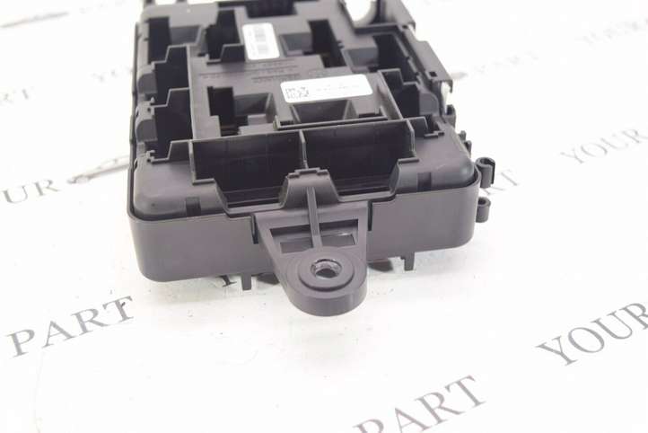BMW 3 F30 F35 F31 (2012 - 2018)  9337884 Ящик предохранителей (комплект)
