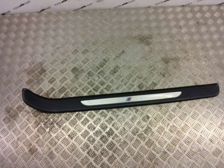 BMW 3 E92 E93 (2005 - 2014)   Отделка переднего порога (внутренняя)