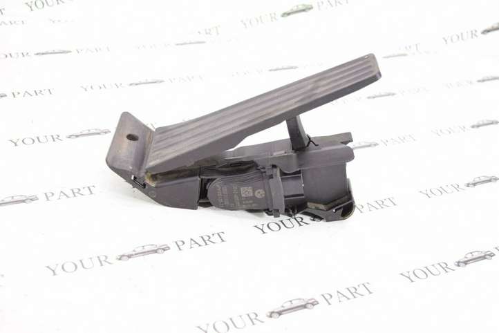 BMW 1 F20 F21 (2011 - 2019)  6853175 Педаль акселератора