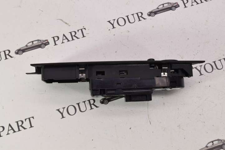 BMW 3 E92 E93 (2005 - 2014)   Кнопка стеклоподъемников
