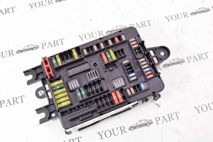 BMW 1 F20 F21 (2011 - 2019)  9337884 Ящик предохранителей (комплект)