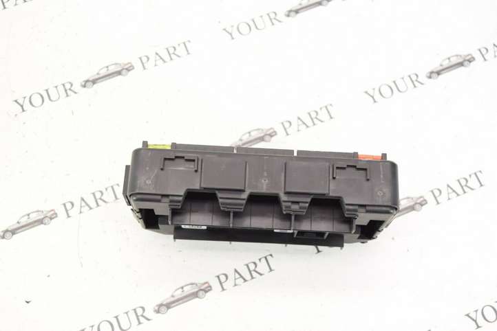 BMW 3 F30 F35 F31 (2012 - 2018)  9337879 Ящик предохранителей (комплект)