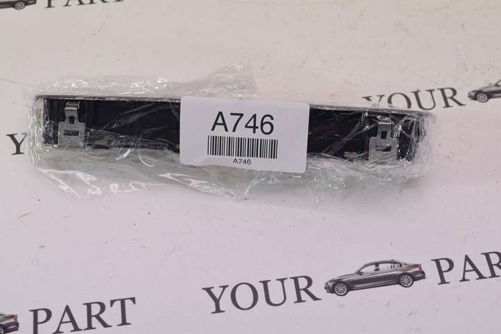 BMW 5 F10 F11 (2009 - 2016)  9215753 Включатель (включатели) памяти