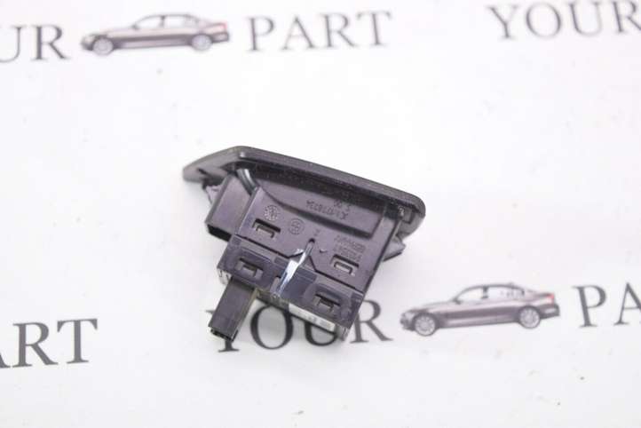 BMW 5 F10 F11 (2009 - 2016)  9163527 Кнопка стеклоподъемников