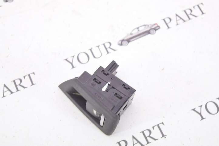 BMW 5 F10 F11 (2009 - 2016)  9163527 Кнопка стеклоподъемников