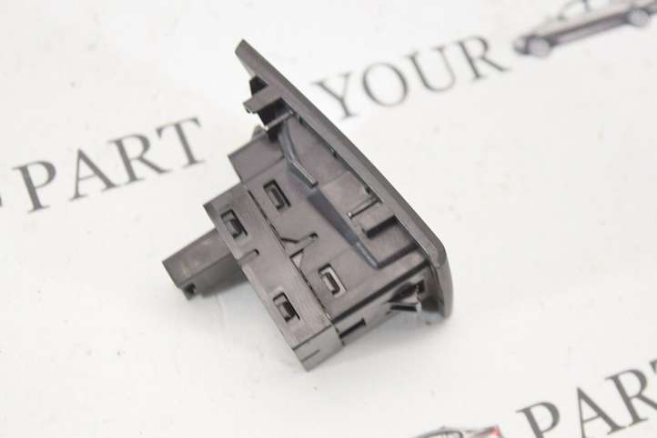 BMW 5 F10 F11 (2009 - 2016)  9163527 Кнопка стеклоподъемников