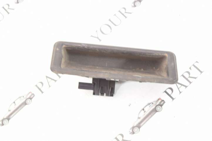 BMW X5 E70 (2006 - 2013)  7118158 Ручка задней крышки