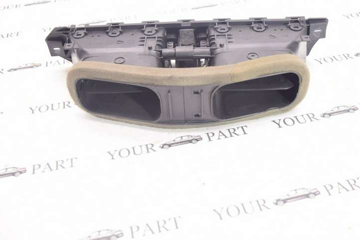 BMW 5 E60 E61 (2004 - 2010)  6910734 Центральный дефлектор
