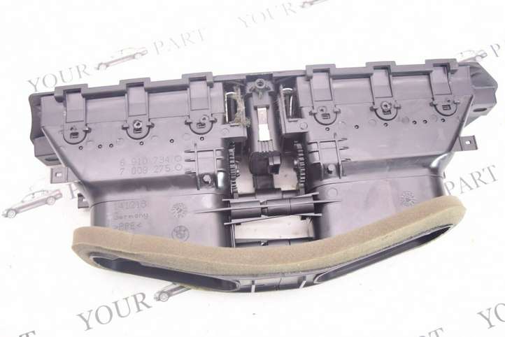 BMW 5 E60 E61 (2004 - 2010)  6910734 Центральный дефлектор