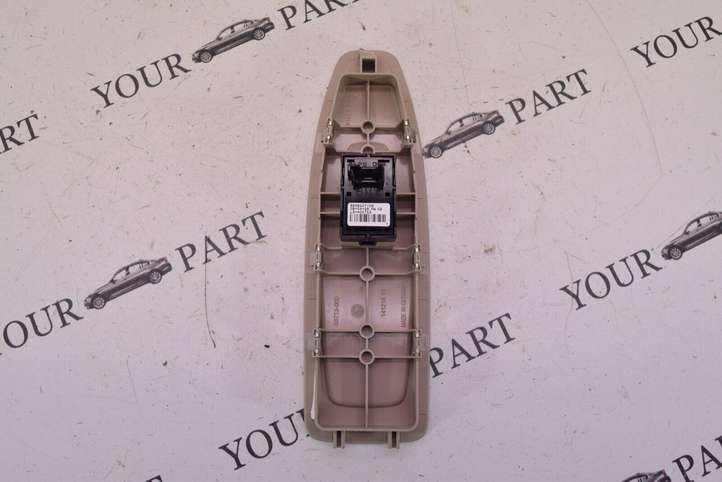 BMW 3 F30 F35 F31 (2012 - 2018)  9208107 Кнопка стеклоподъемников