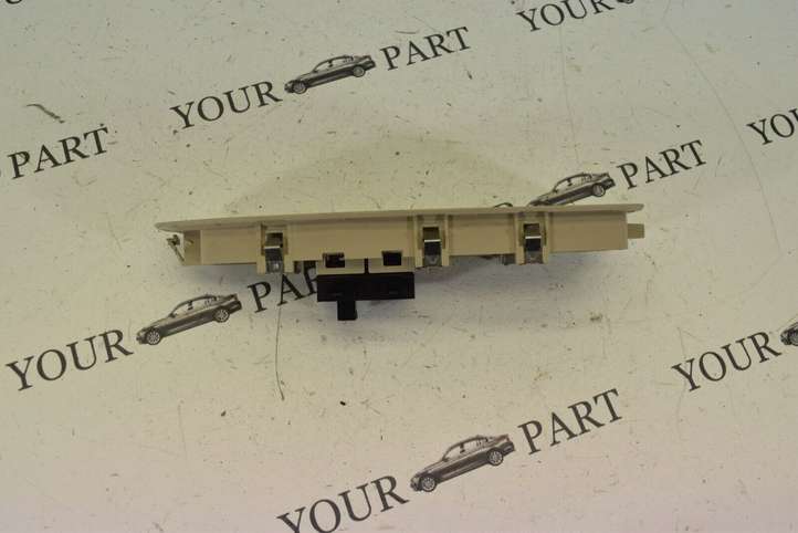 BMW 3 F30 F35 F31 (2012 - 2018)  9208107 Кнопка стеклоподъемников