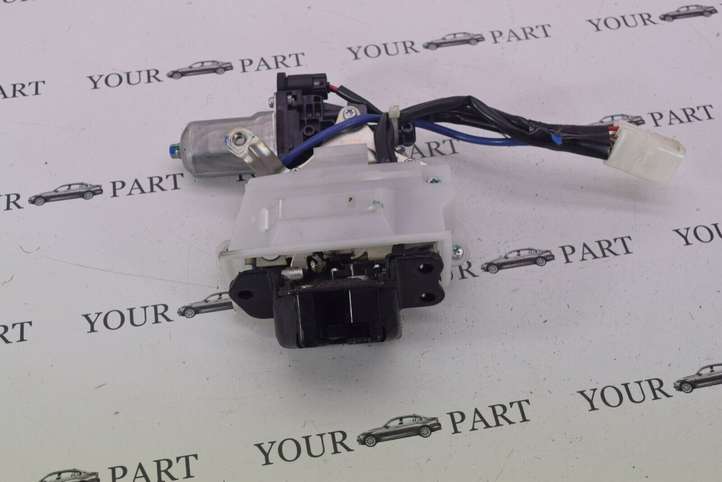 Lexus RX 330 (2003 - 2006)  41232010080 Замок задней крышки