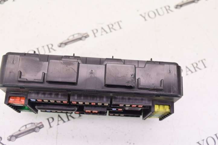 BMW 3 F30 F35 F31 (2012 - 2018)  9224879 Ящик предохранителей (комплект)