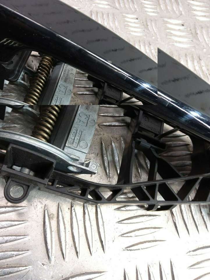 BMW X1 F48 F49 (2015 - 2022)  7401212 Наружная ручка