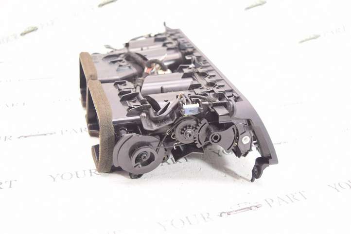 BMW 7 F01 F02 F03 F04 (2008 - 2016)  9115859 Центральный дефлектор