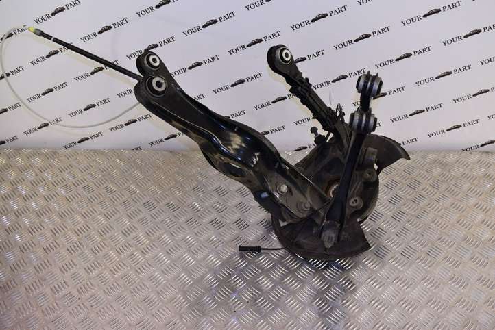 BMW 3 F30 F35 F31 (2012 - 2018)  1161761 Задний поворотный кулак (ступица, цапфа)