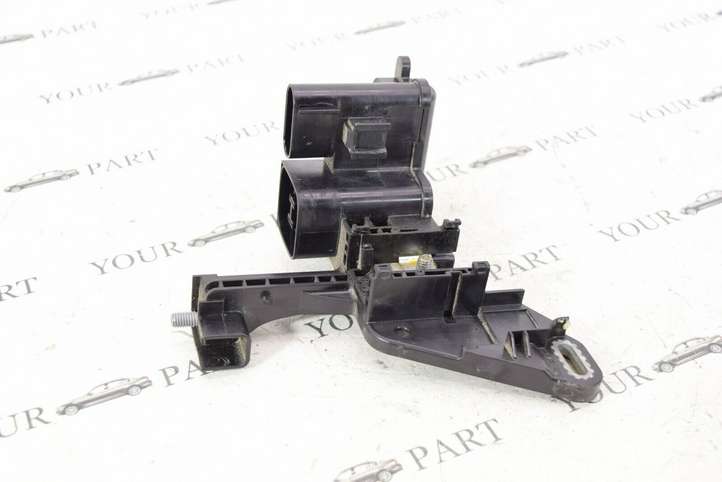 BMW 1 F20 F21 (2011 - 2019)  9296149 Ящик предохранителей (комплект)