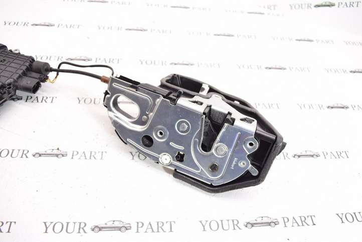 BMW 7 F01 F02 F03 F04 (2008 - 2016)  7185688 Механизм фиксации задней двери