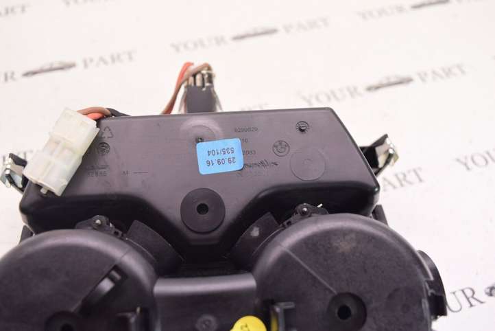 BMW X1 F48 F49 (2015 - 2022)  9299529 Передний держатель чашки